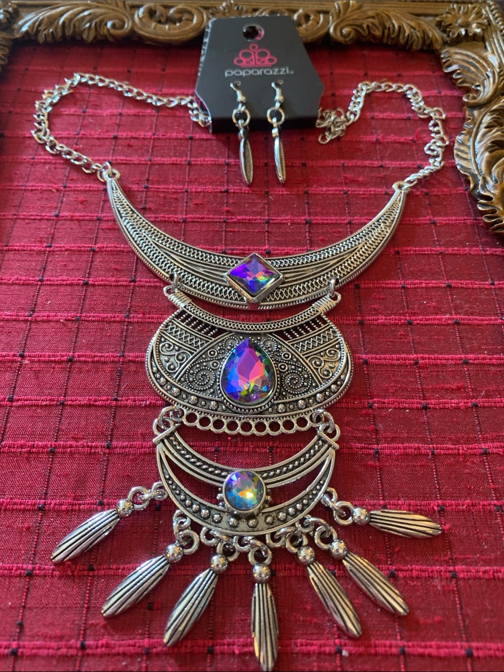 paparazzi Silver-Tone Boho Bib Necklace with Iridescent Purple-Blue Gems +Earrin